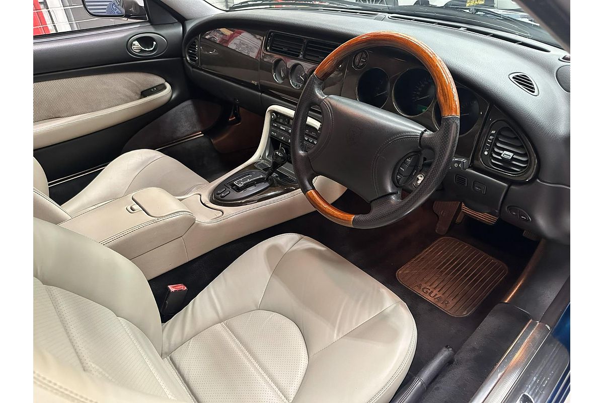 1997 Jaguar XK8 Classic