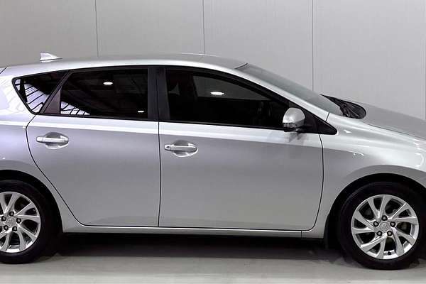 2016 Toyota Corolla Ascent Sport ZRE182R