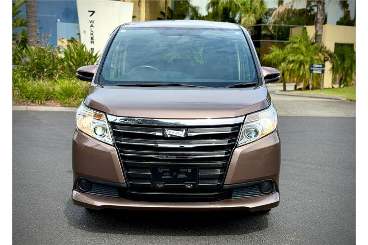 2015 Toyota Noah Welcab ZRR80