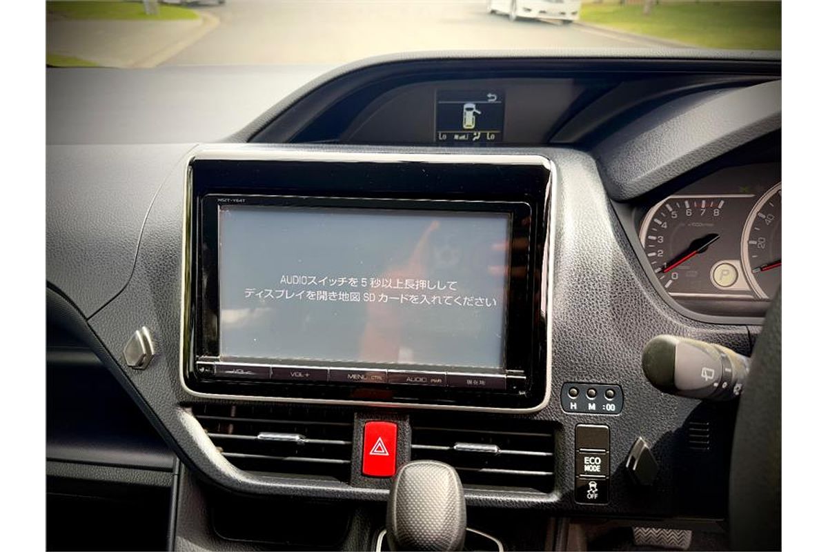 2015 Toyota Noah Welcab ZRR80