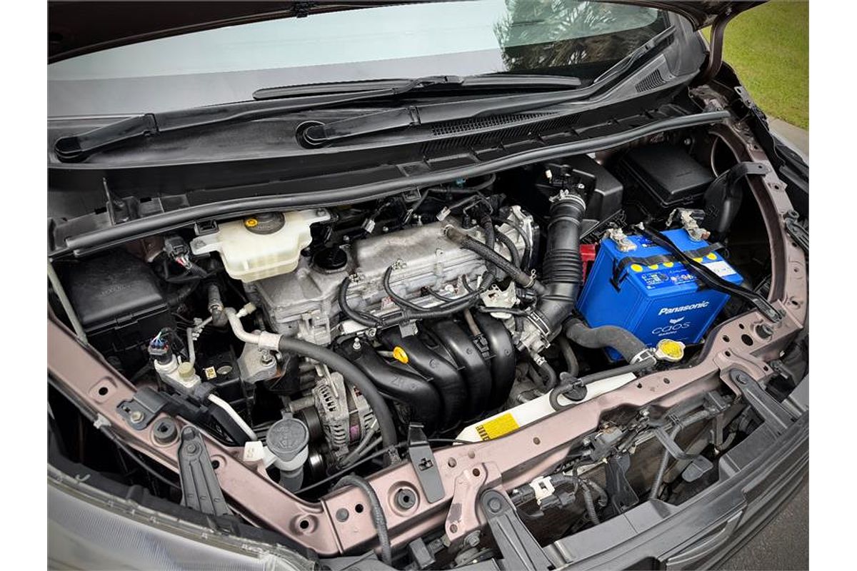 2015 Toyota Noah Welcab ZRR80