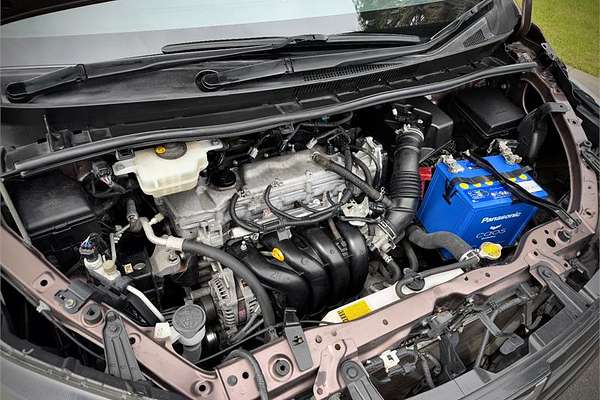 2015 Toyota Noah Welcab ZRR80