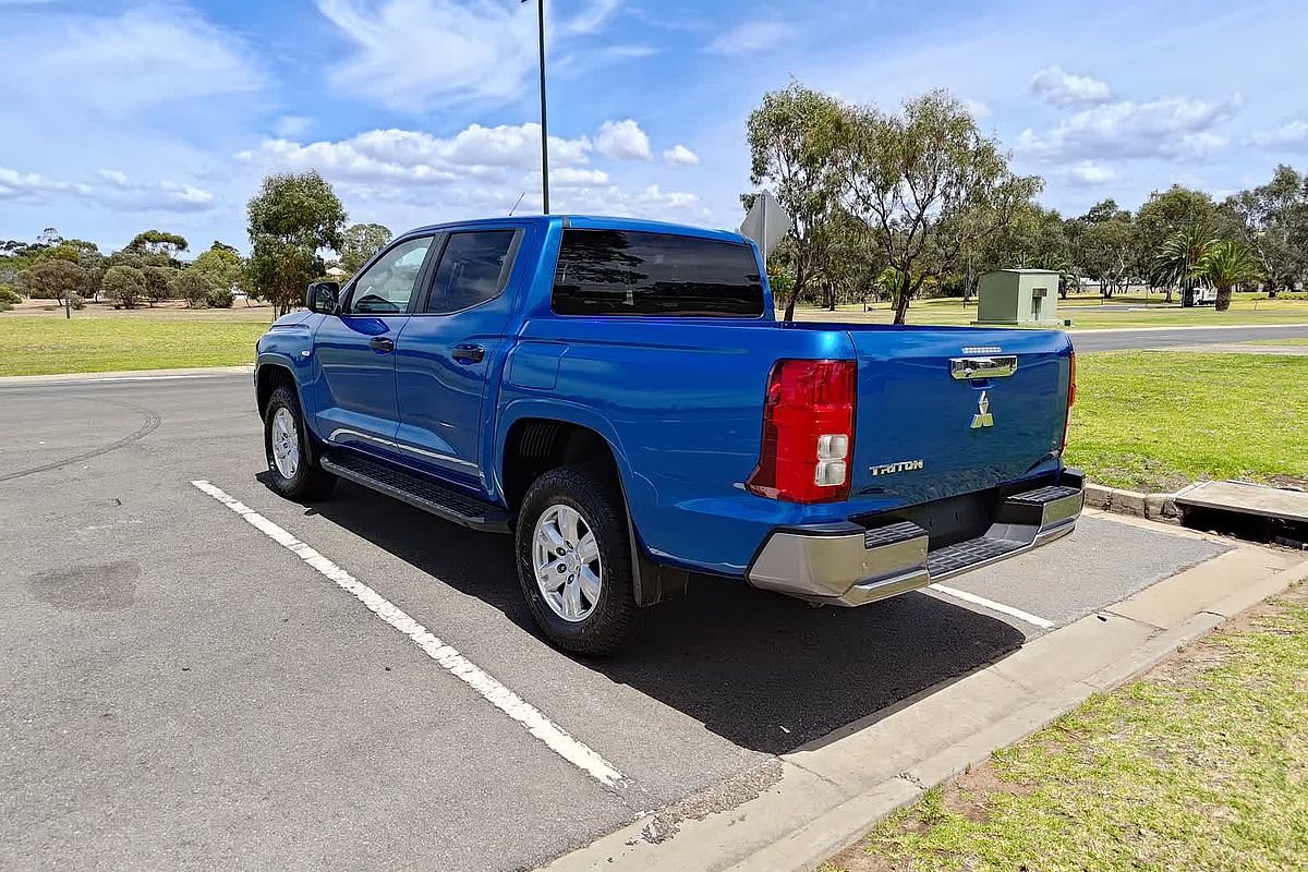 2024 Mitsubishi Triton GLX+ MV 4X4