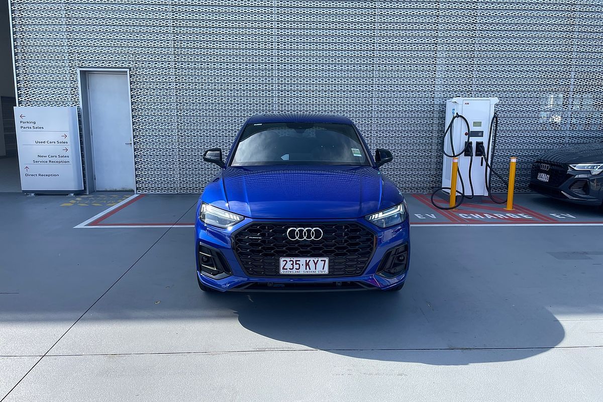 2024 Audi Q5 55 TFSI e S Line FY