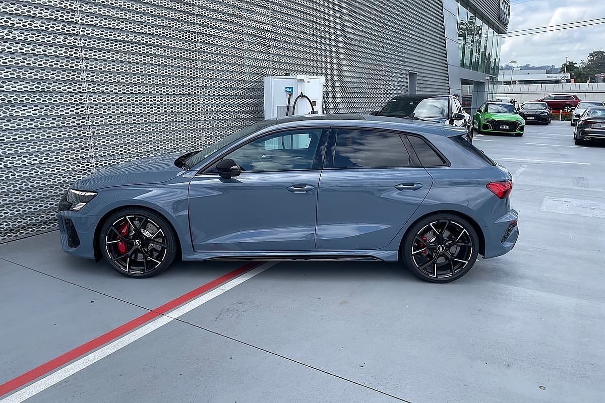 2023 Audi RS3 GY