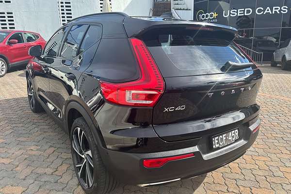 2019 Volvo XC40 T5 R-Design