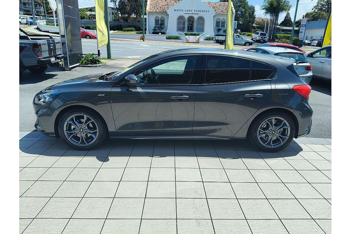 2020 Ford Focus ST-Line SA