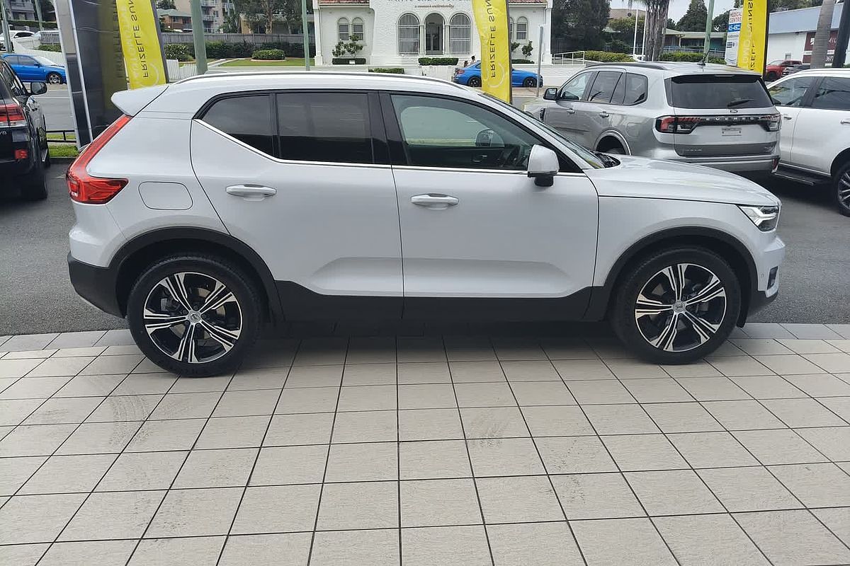 2022 Volvo XC40 T4 Inscription