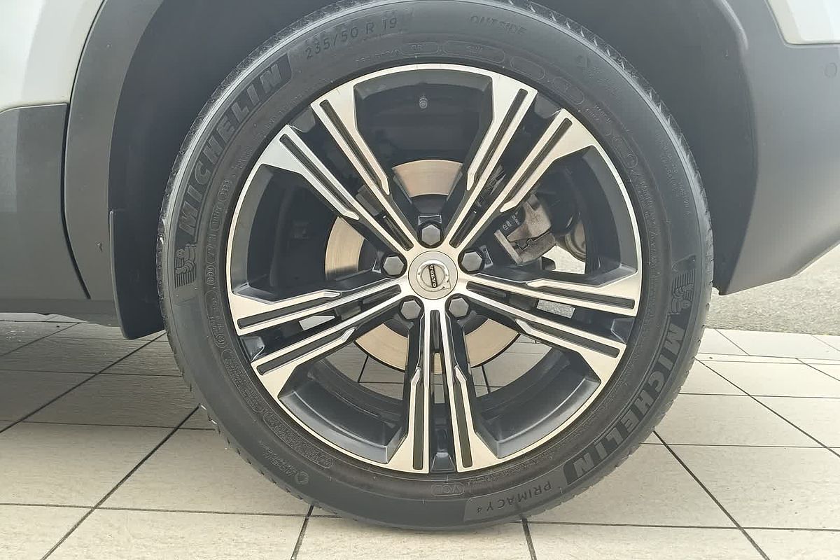 2022 Volvo XC40 T4 Inscription