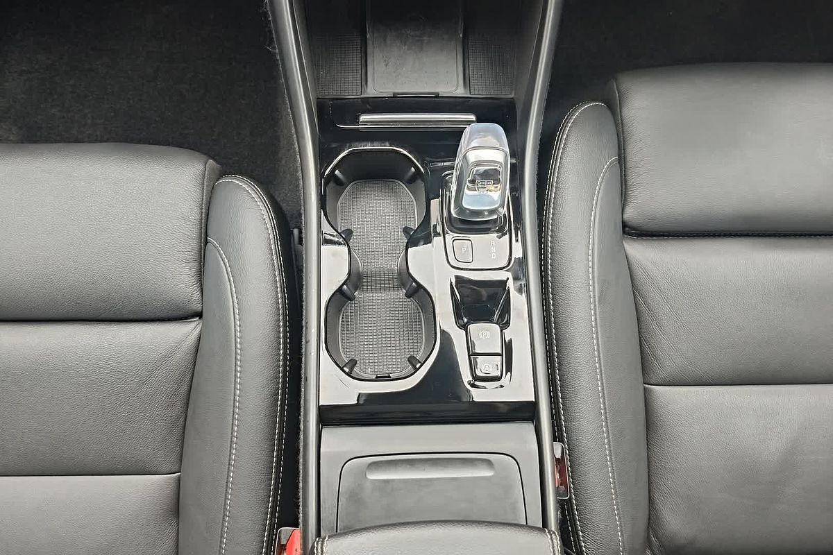 2022 Volvo XC40 T4 Inscription