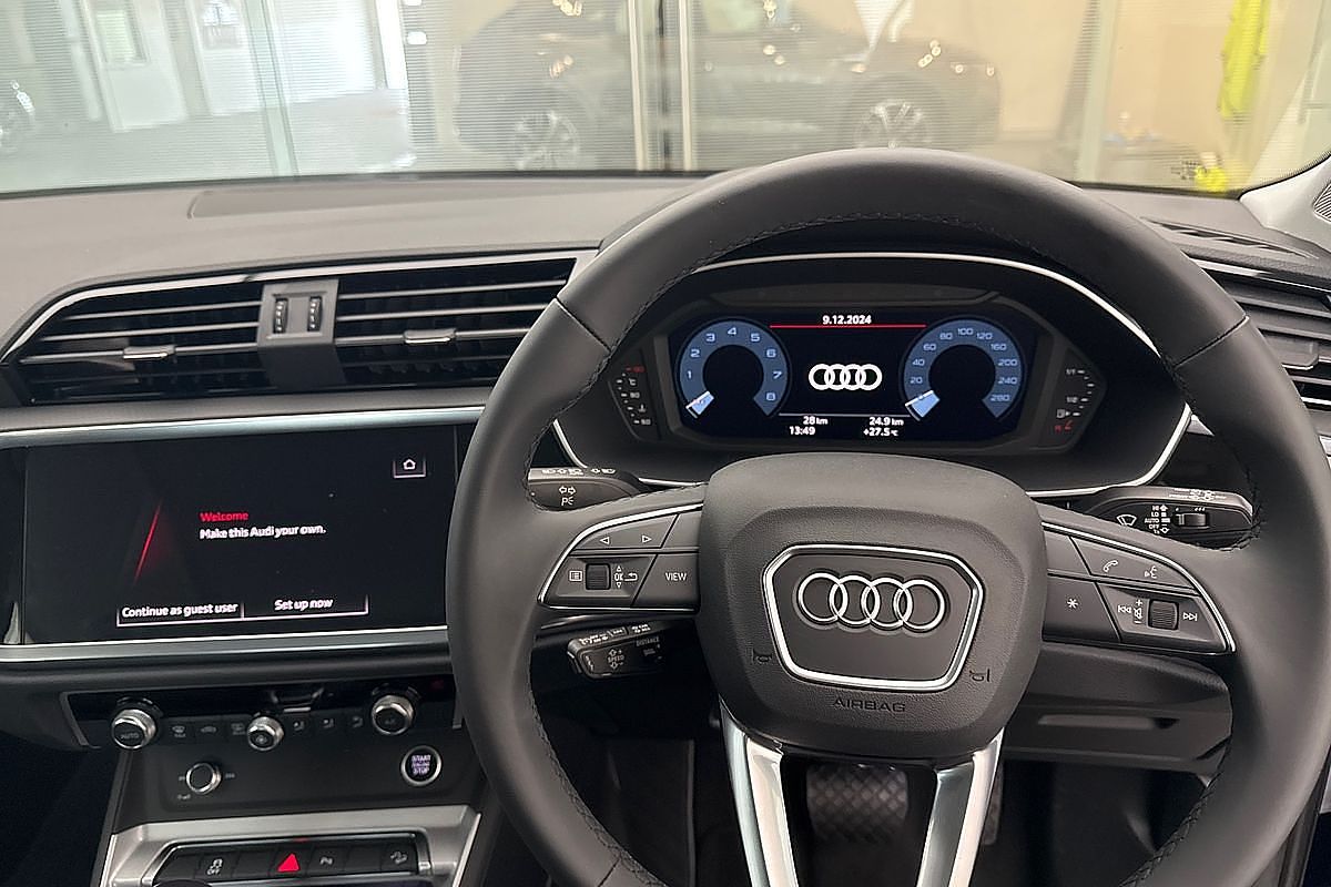 2023 Audi Q3 35 TFSI F3