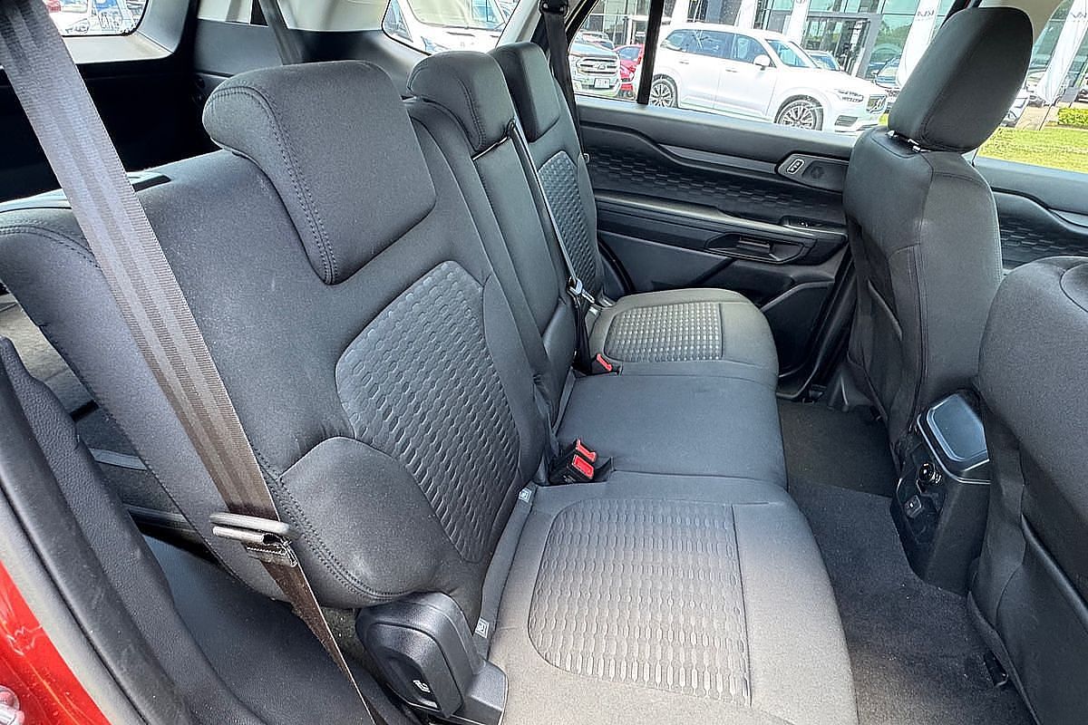 2024 Ford Everest Ambiente