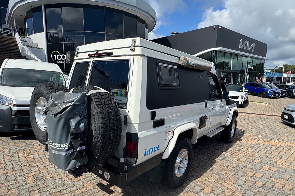2017 Toyota Landcruiser GXL Troopcarrier VDJ78R