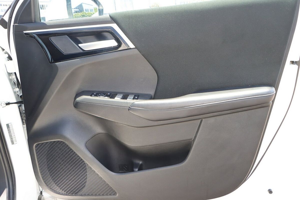 2021 Mitsubishi Outlander ES ZM