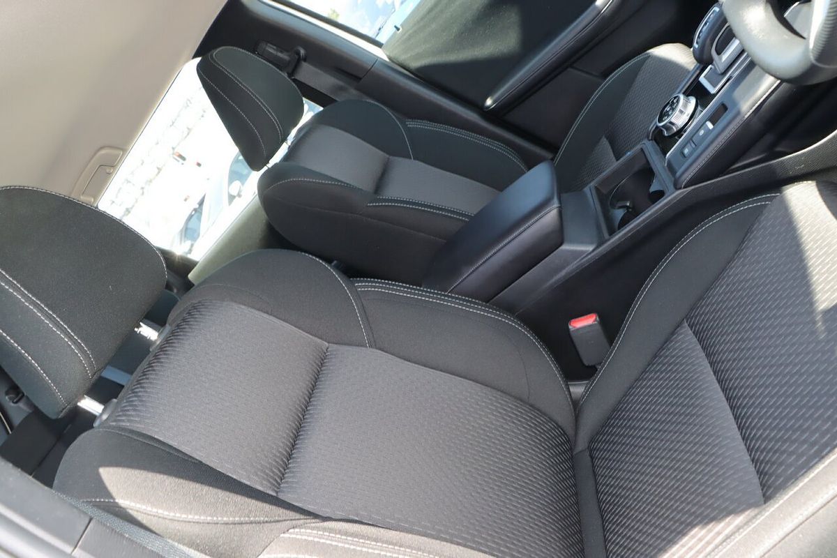 2021 Mitsubishi Outlander ES ZM