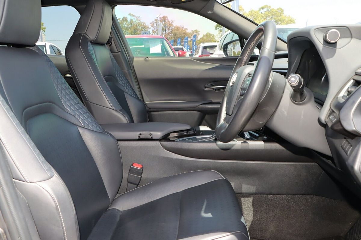 2019 Lexus UX UX200 Luxury MZAA10R