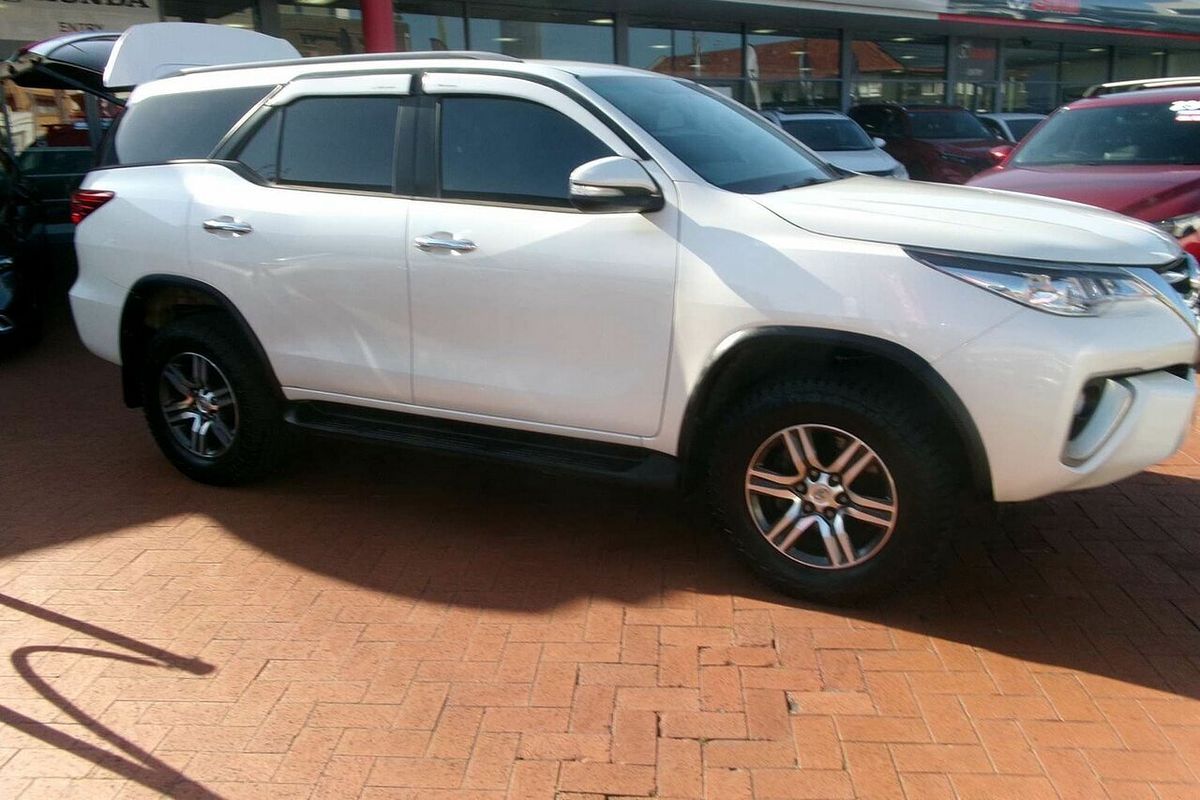 2015 Toyota Fortuner GXL GUN156R