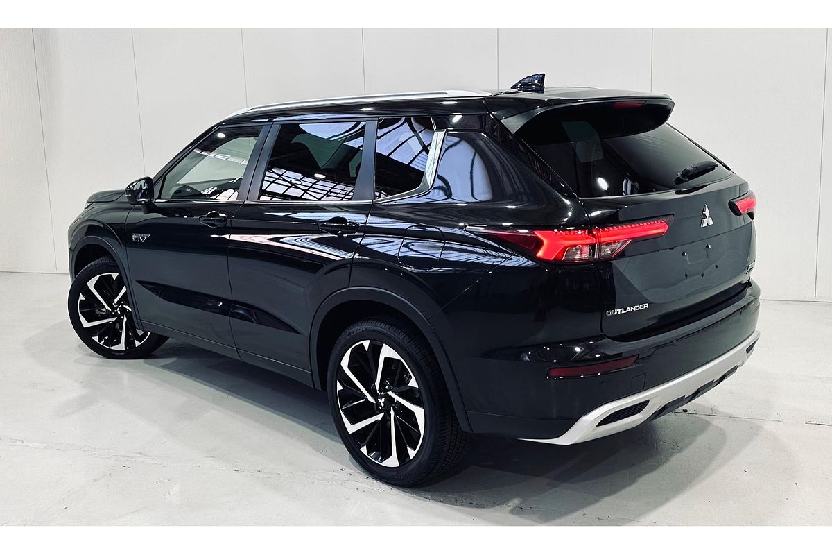 2022 Mitsubishi Outlander PHEV Aspire ZM