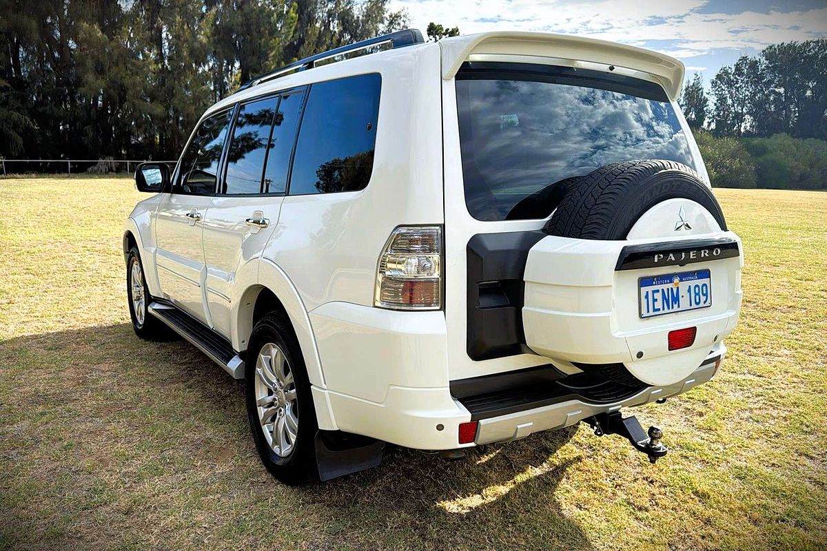 2014 Mitsubishi Pajero Exceed NW