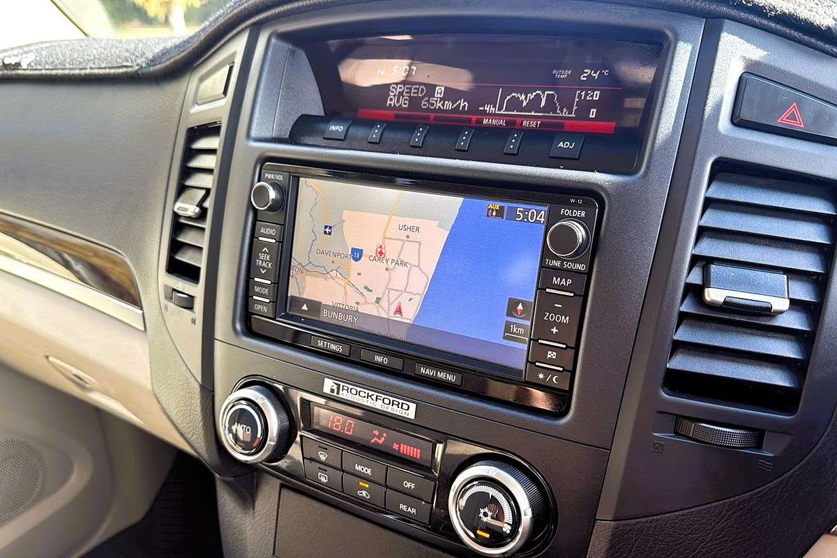 2014 Mitsubishi Pajero Exceed NW