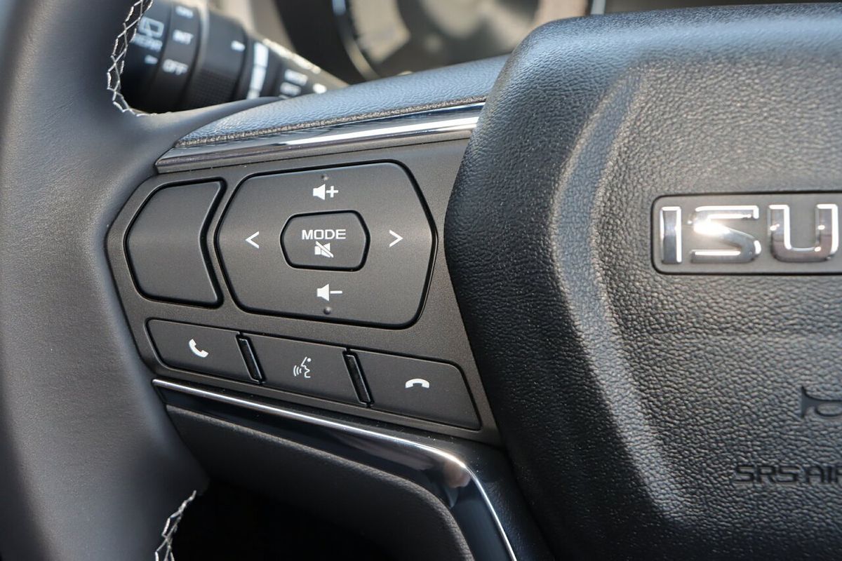 2024 Isuzu MU-X LS-U