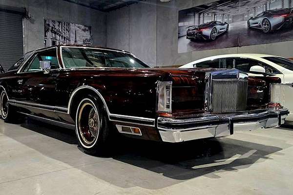 1977 Lincoln CONTINENTAL MARK V