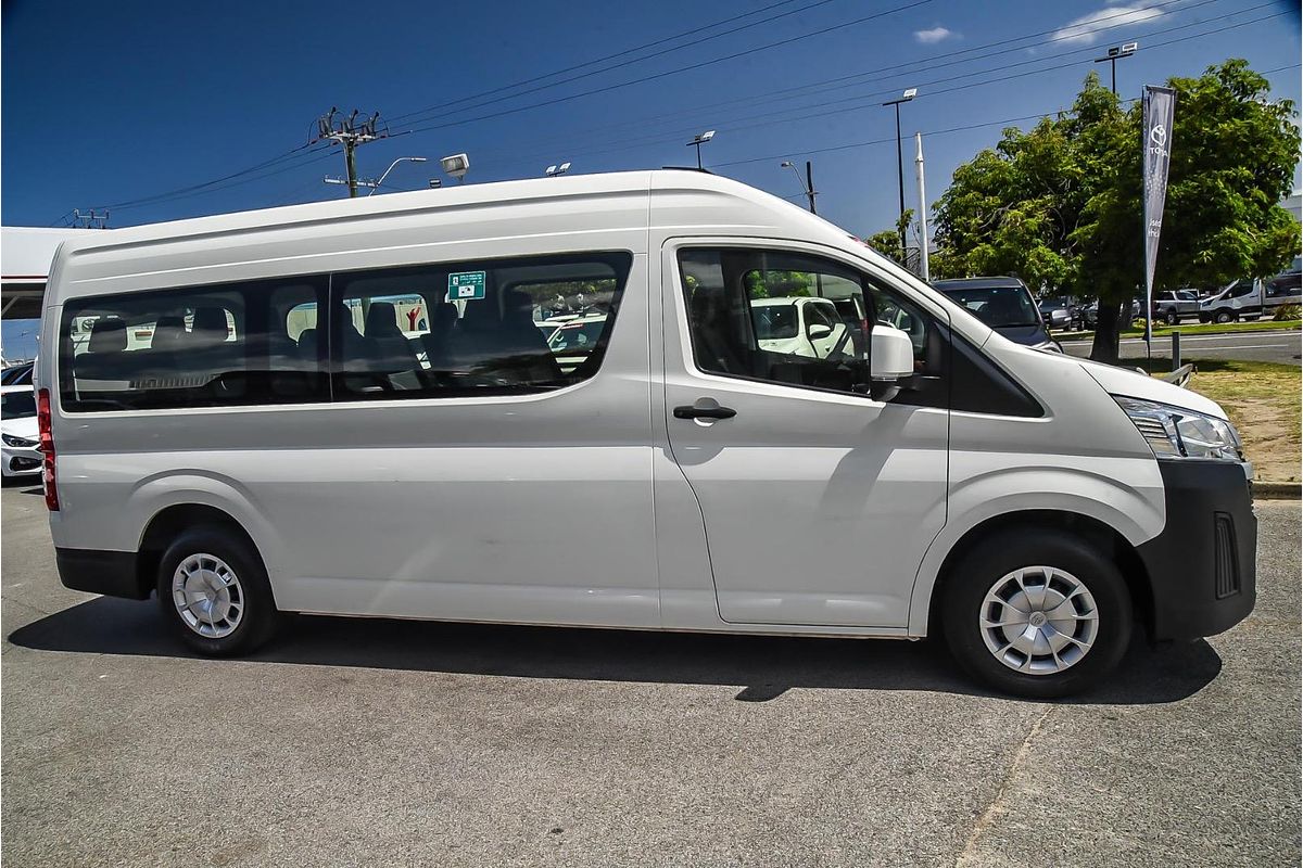 2021 Toyota Hiace Commuter GDH322R