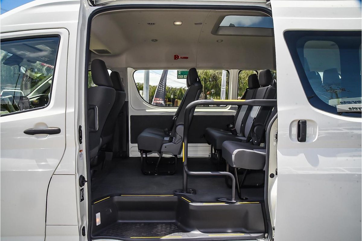 2021 Toyota Hiace Commuter GDH322R