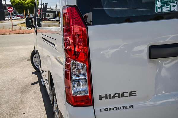 2021 Toyota Hiace Commuter GDH322R