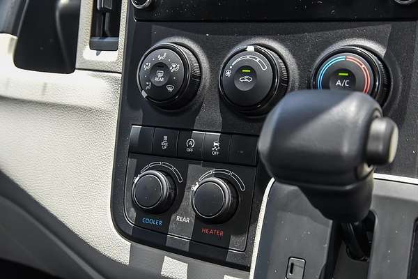 2021 Toyota Hiace Commuter GDH322R