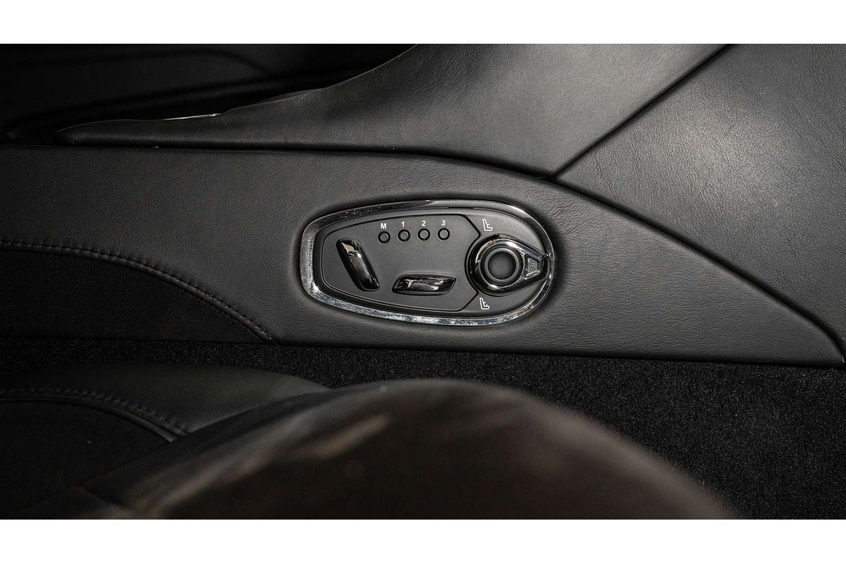 2019 Aston Martin DBS Superleggera