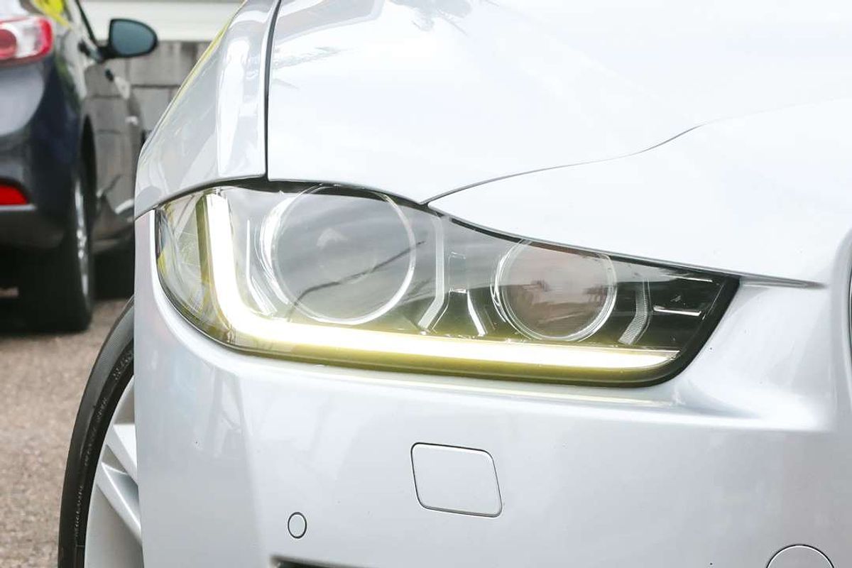 2015 Jaguar XE 25t Prestige X760