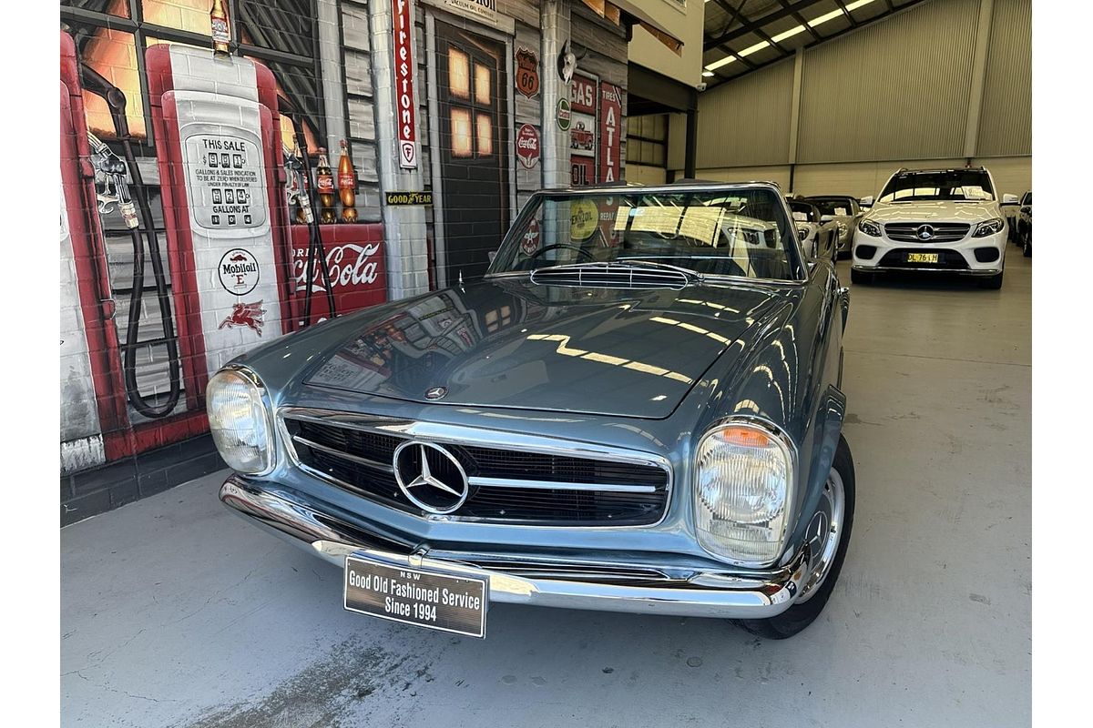 1970 Mercedes-Benz 280SL Sports R113