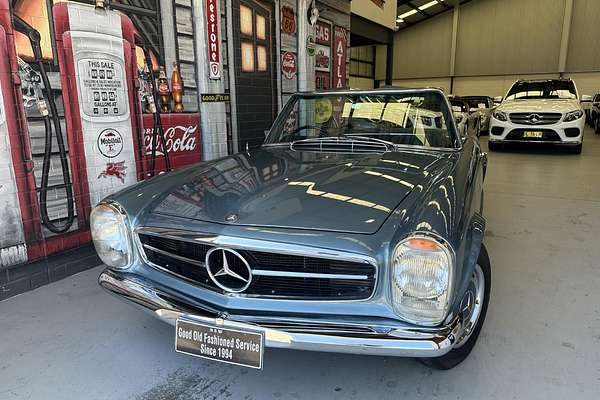 1970 Mercedes-Benz 280SL Sports R113
