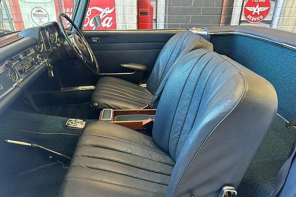1970 Mercedes-Benz 280SL Sports R113