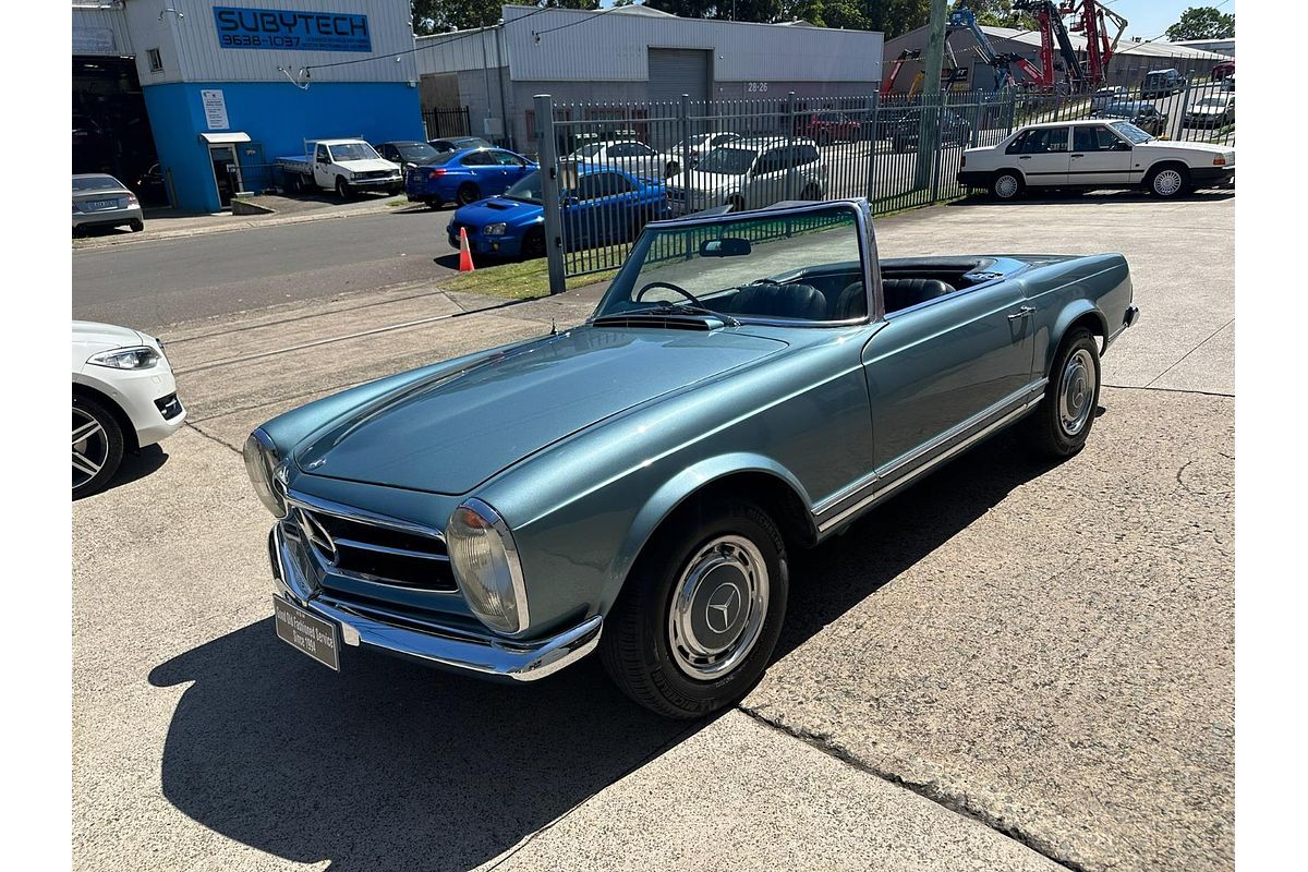 1970 Mercedes-Benz 280SL Sports R113