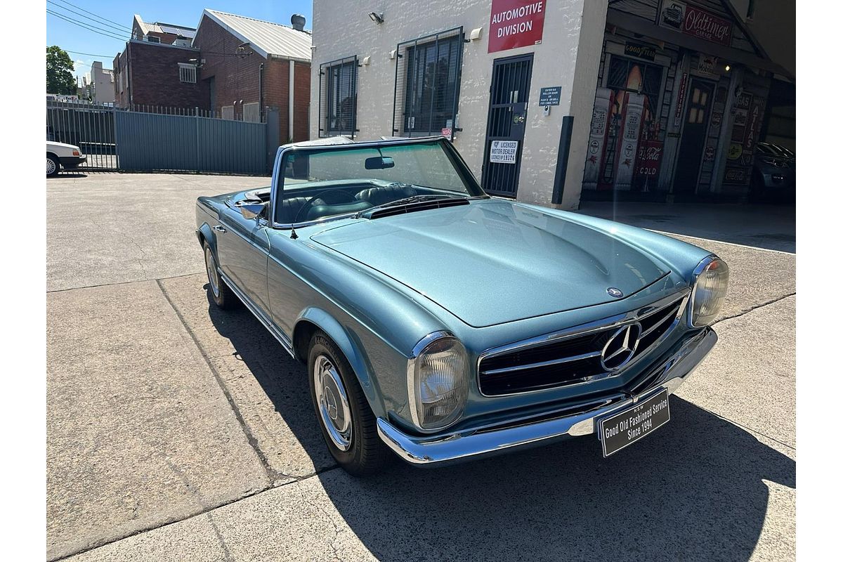 1970 Mercedes-Benz 280SL Sports R113