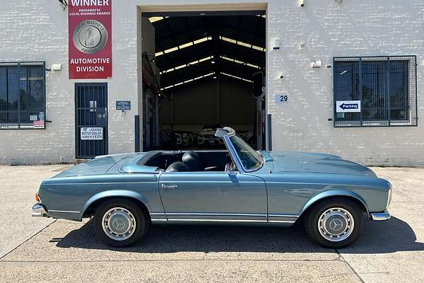 1970 Mercedes-Benz 280SL Sports R113