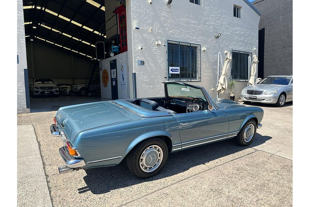 1970 Mercedes-Benz 280SL Sports R113