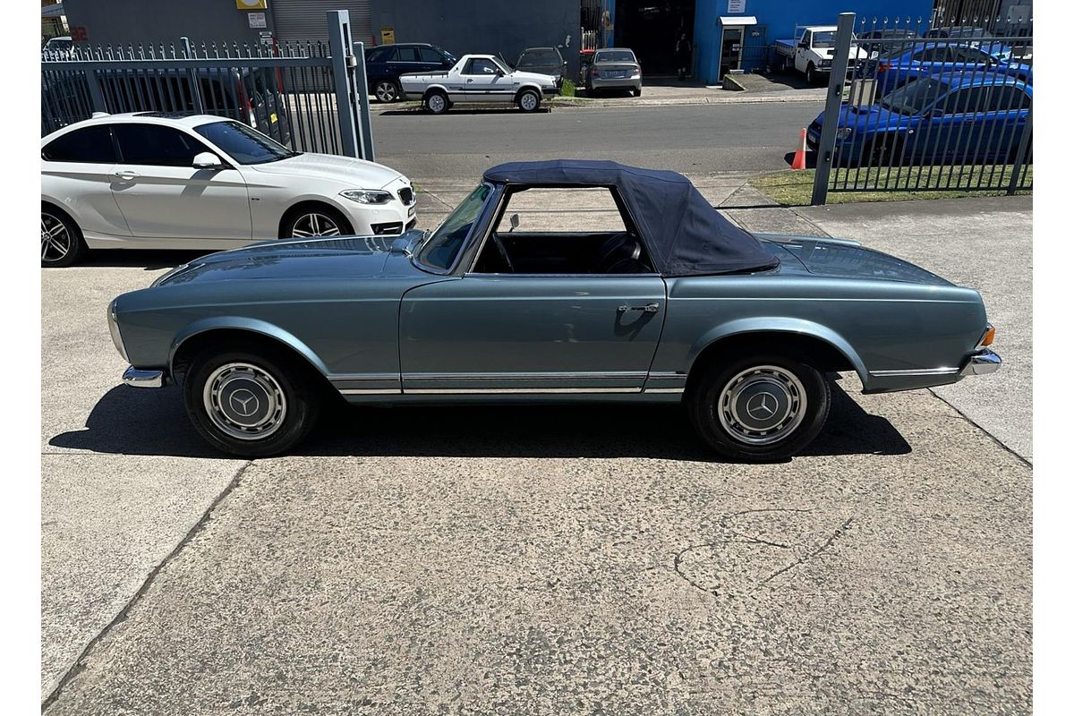 1970 Mercedes-Benz 280SL Sports R113