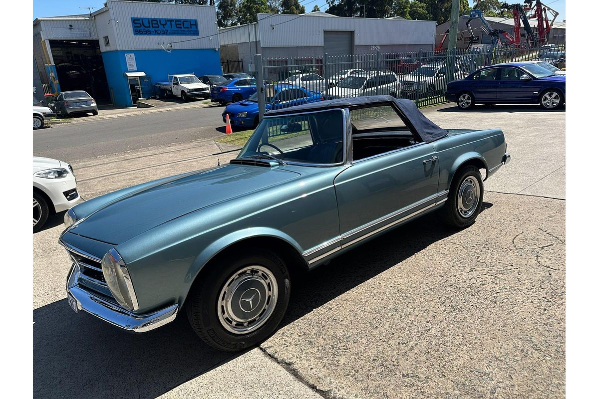 1970 Mercedes-Benz 280SL Sports R113
