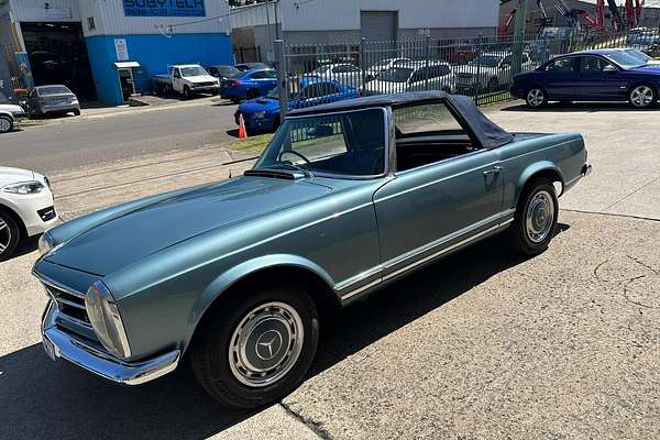 1970 Mercedes-Benz 280SL Sports R113