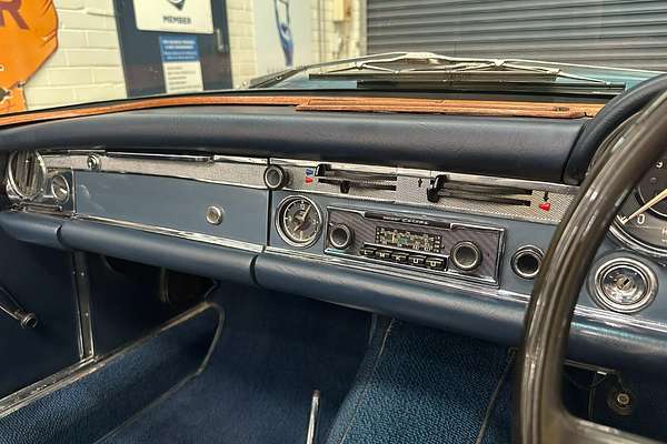 1970 Mercedes-Benz 280SL Sports R113