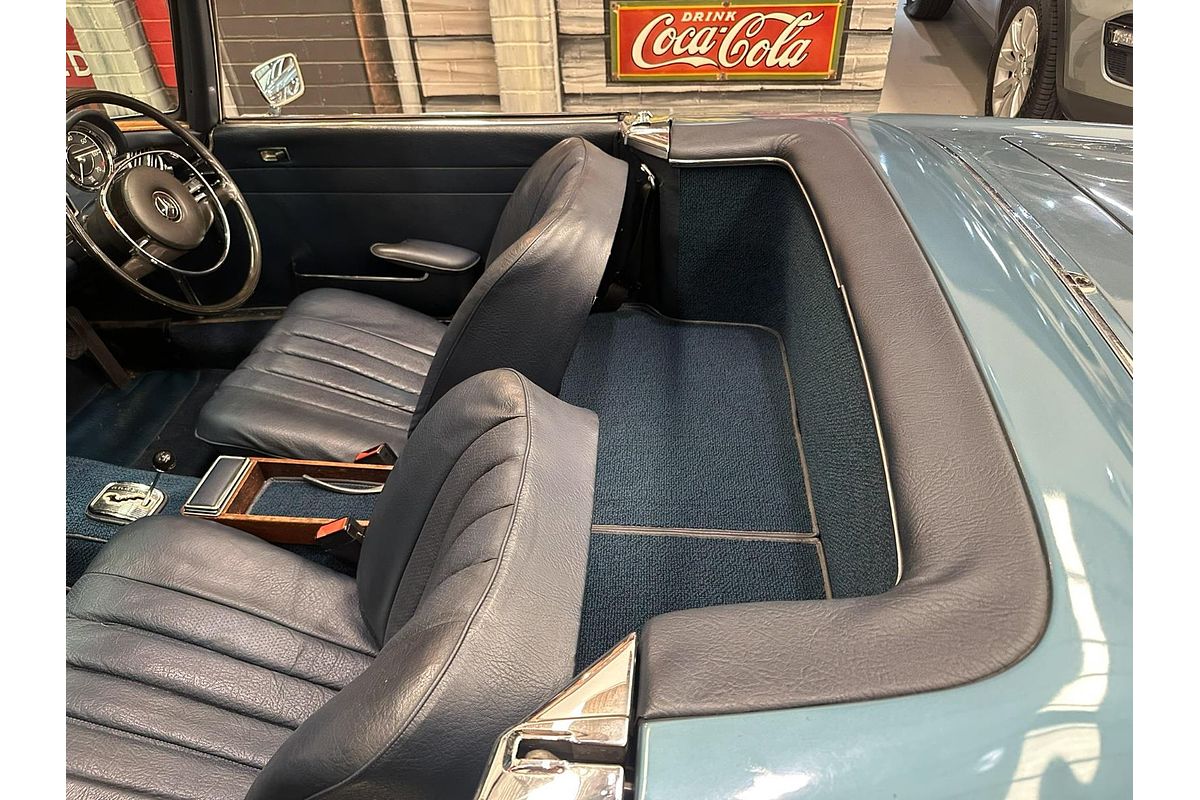 1970 Mercedes-Benz 280SL Sports R113