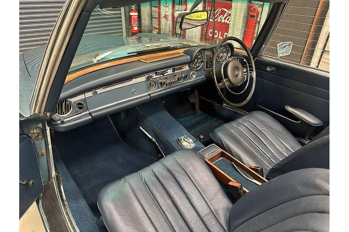 1970 Mercedes-Benz 280SL Sports R113