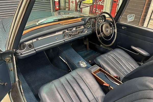 1970 Mercedes-Benz 280SL Sports R113