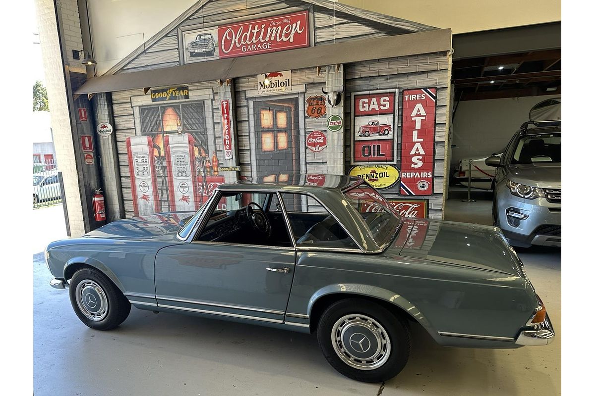 1970 Mercedes-Benz 280SL Sports R113