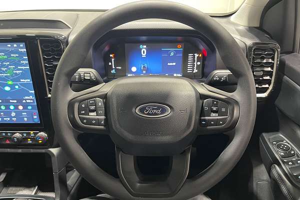 2024 Ford Everest Ambiente