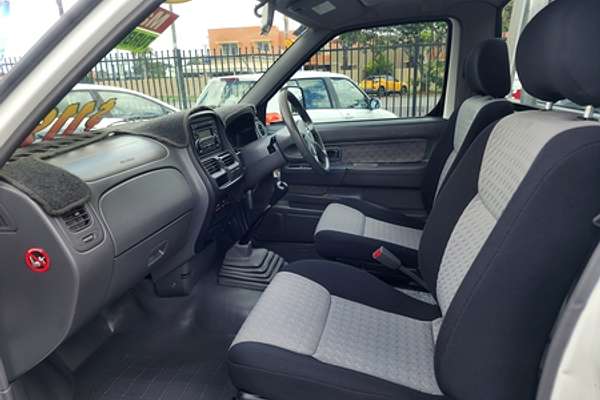 2011 Nissan Navara DX D22 Rear Wheel Drive