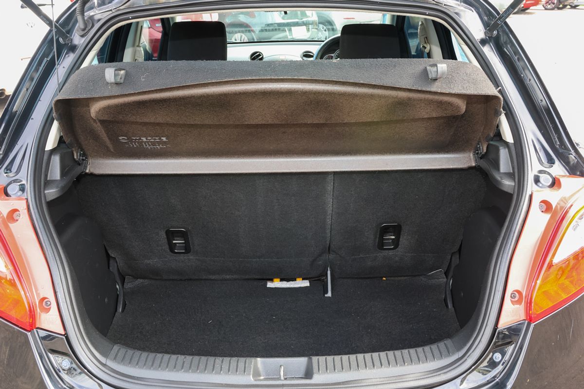2011 Mazda 2 Neo DE Series 1